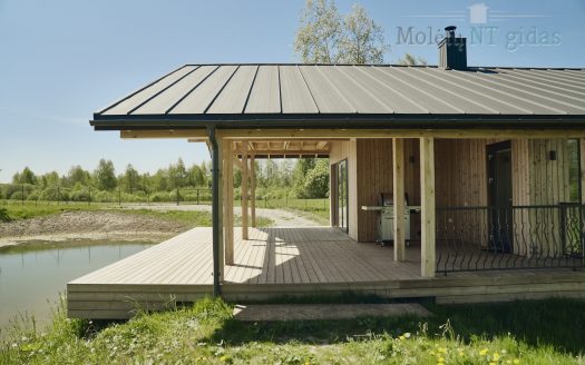 Karkasinė sodyba prie Galuonų ežero